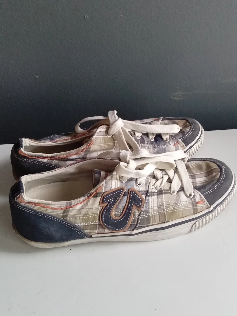 True Religion Plaid Canvas Low‎ Top Sneakers Blue Tan Horseshoe Logo Mens